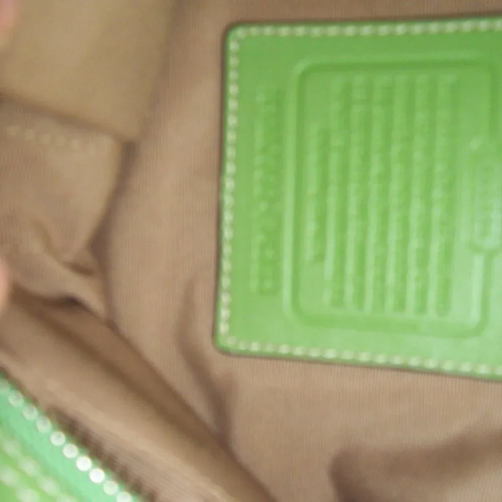 Coach Shoulder Bag Liime Green In Excellent Condition